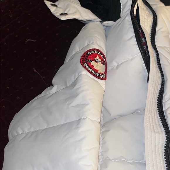 Canada Goose Quilted White Jacket with Black Accents - Picture 5 of 9